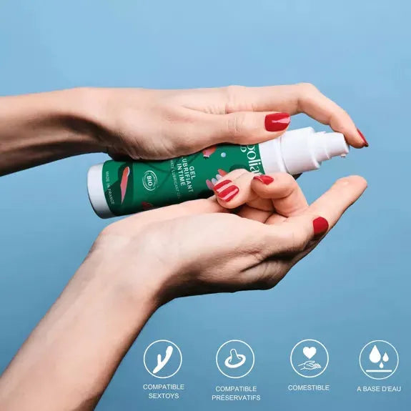 Lubrifiant intime bio à l'eau, compatible sextoys, préservatifs, comestible, texture douce.