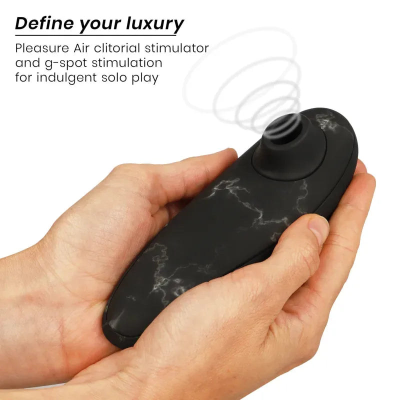 Simulateur clitoridien en silicone noir, stimulation G-spot pour plaisir solo luxueux. Design élégant et sensation intense.