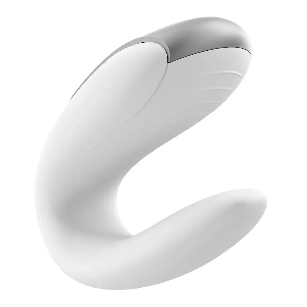Jouet intime vibrant blanc USB pour couple, technologie connectée, design ergonomique pour plaisirs partagés.