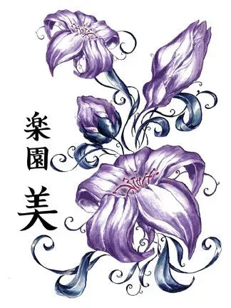 Tatouage éphémère floral violet élégant, design artistique sensuel, idéal pour une touche de beauté discrète et raffinée.
