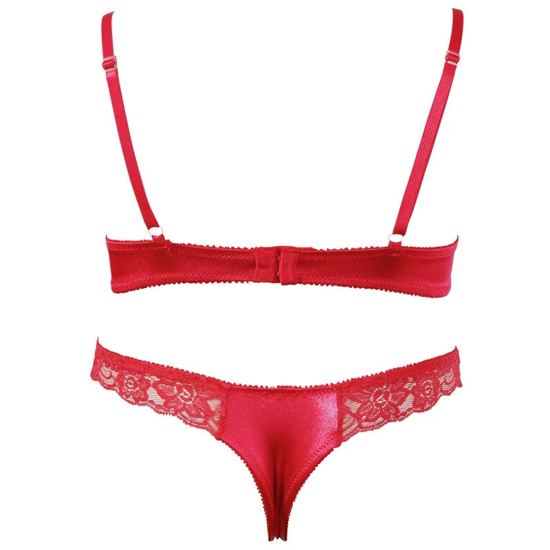 Soutien-gorge demi seins avec armatures et son string ouvert