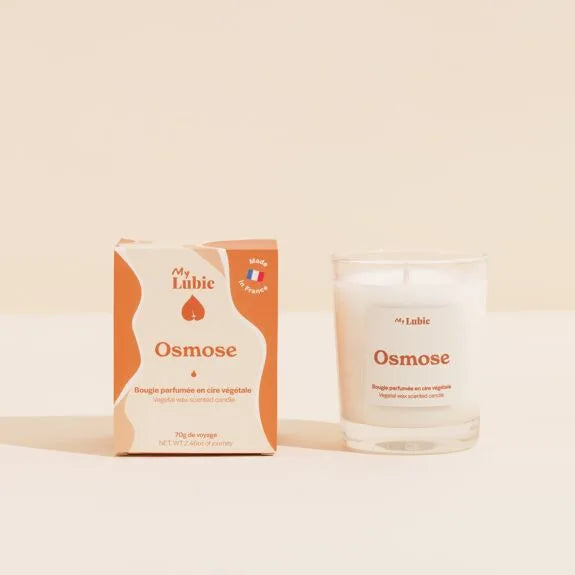 Bougie parfumée Osmose en cire végétale, élégante et fabriquée en France, pour une ambiance intime et naturelle.
