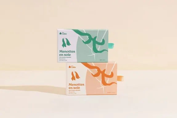 Menottes en soie élégantes, couleur verte et orange, pour des moments intimes sensuels et doux.