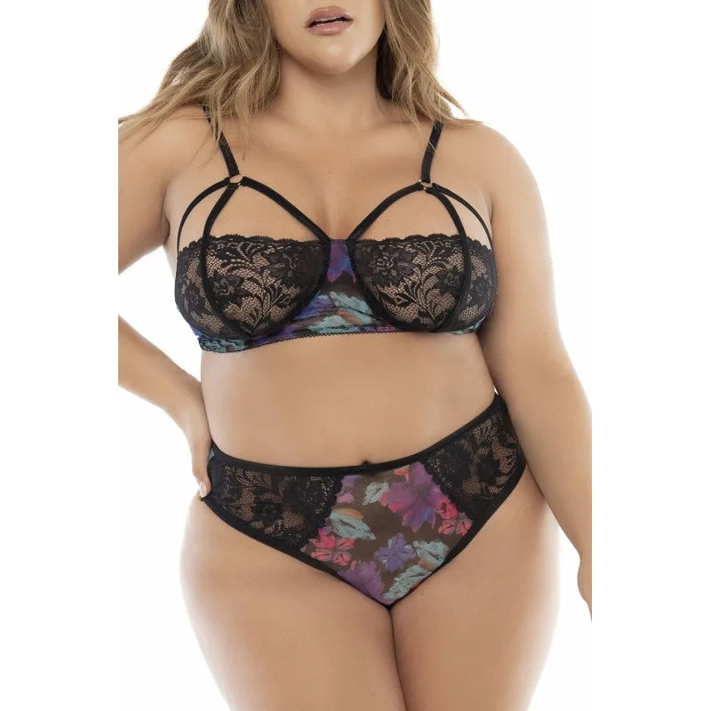 Deux-en-un, nuisette et ensemble trois pièces noir, grande taille, tissu fleur exotique