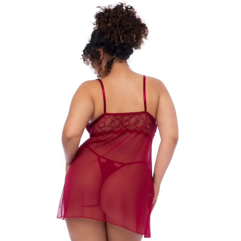 Nuisette grande taille couleur framboise et string