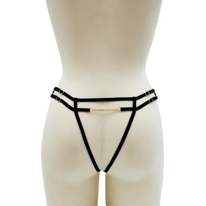 String noir avec bijou couleur aléatoire et chaîne dorée