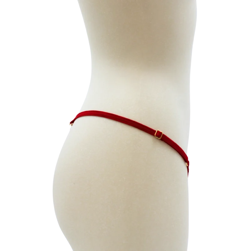 String rouge avec bijou perle &amp; strass dorés