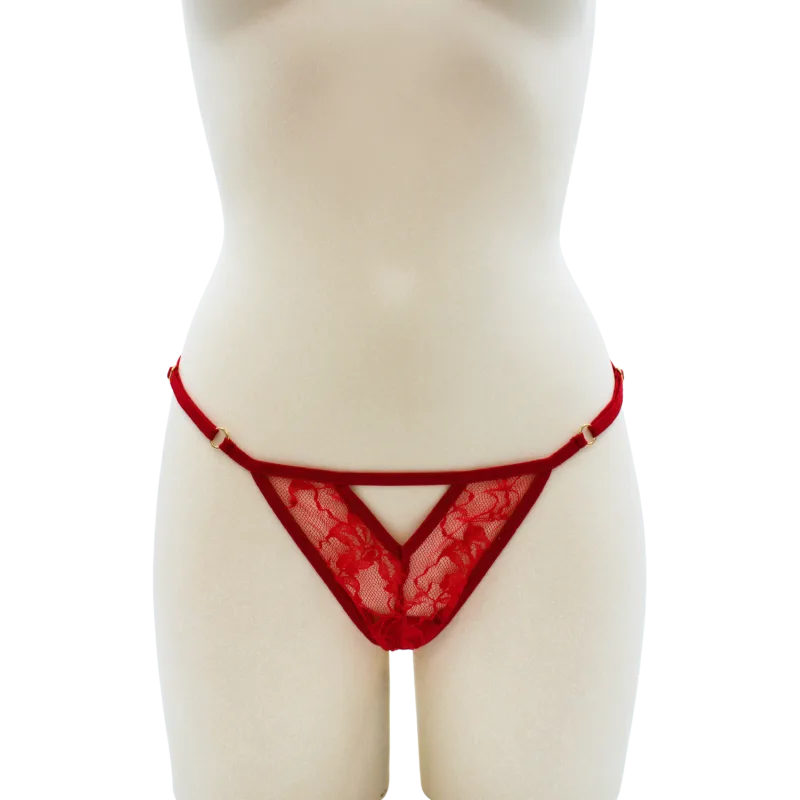 String rouge avec bijou perle &amp; strass dorés
