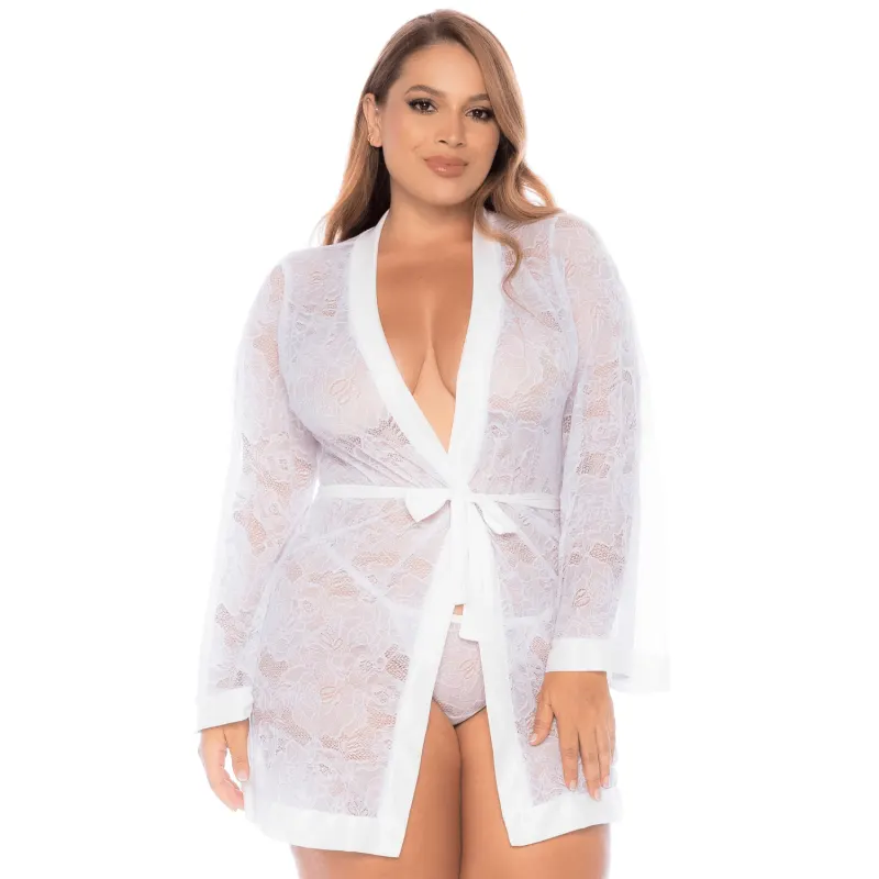 Peignoir grande taille en dentelle blanche