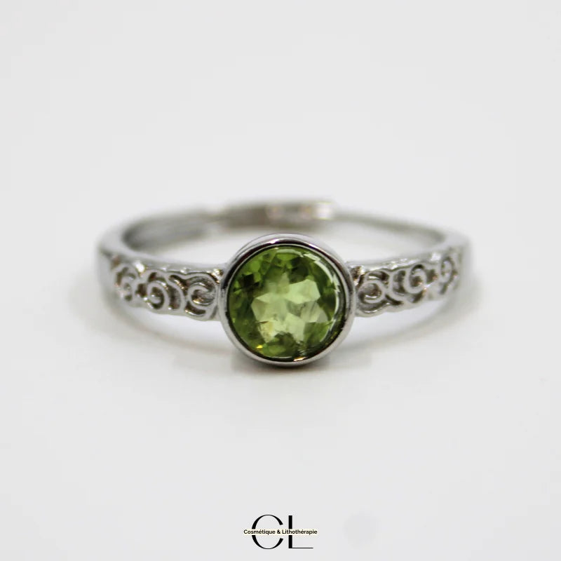 Bague en cuivre blanc ajustable facetté Péridot AA