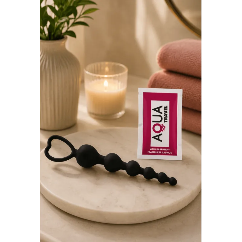 Chapelet Anal Cœur Silicone Noir + 1 dosette de lubrifiant — Pocket Pleasure