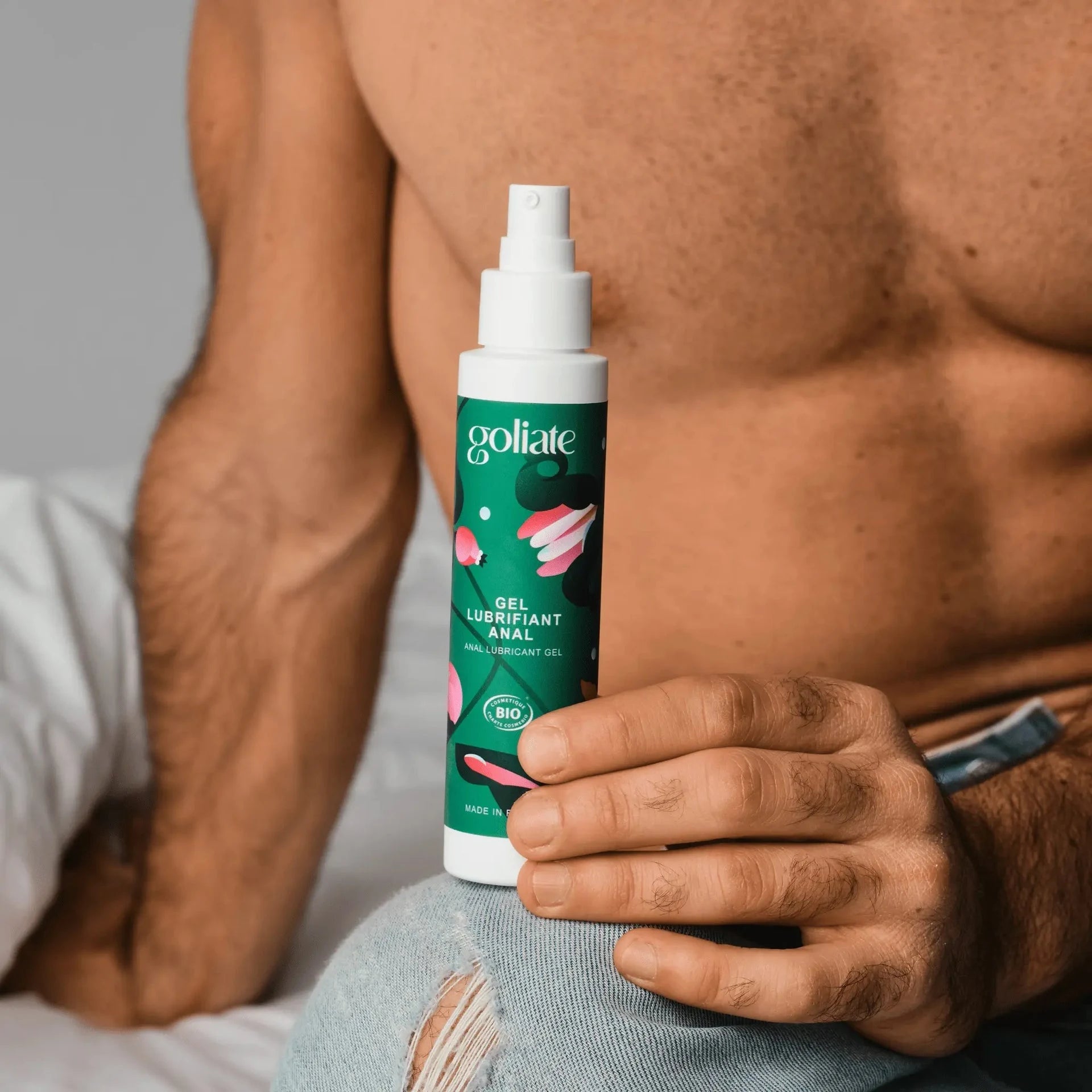 Gel lubrifiant anal bio avec flacon pratique, idéal pour confort intime et plaisirs naturels.